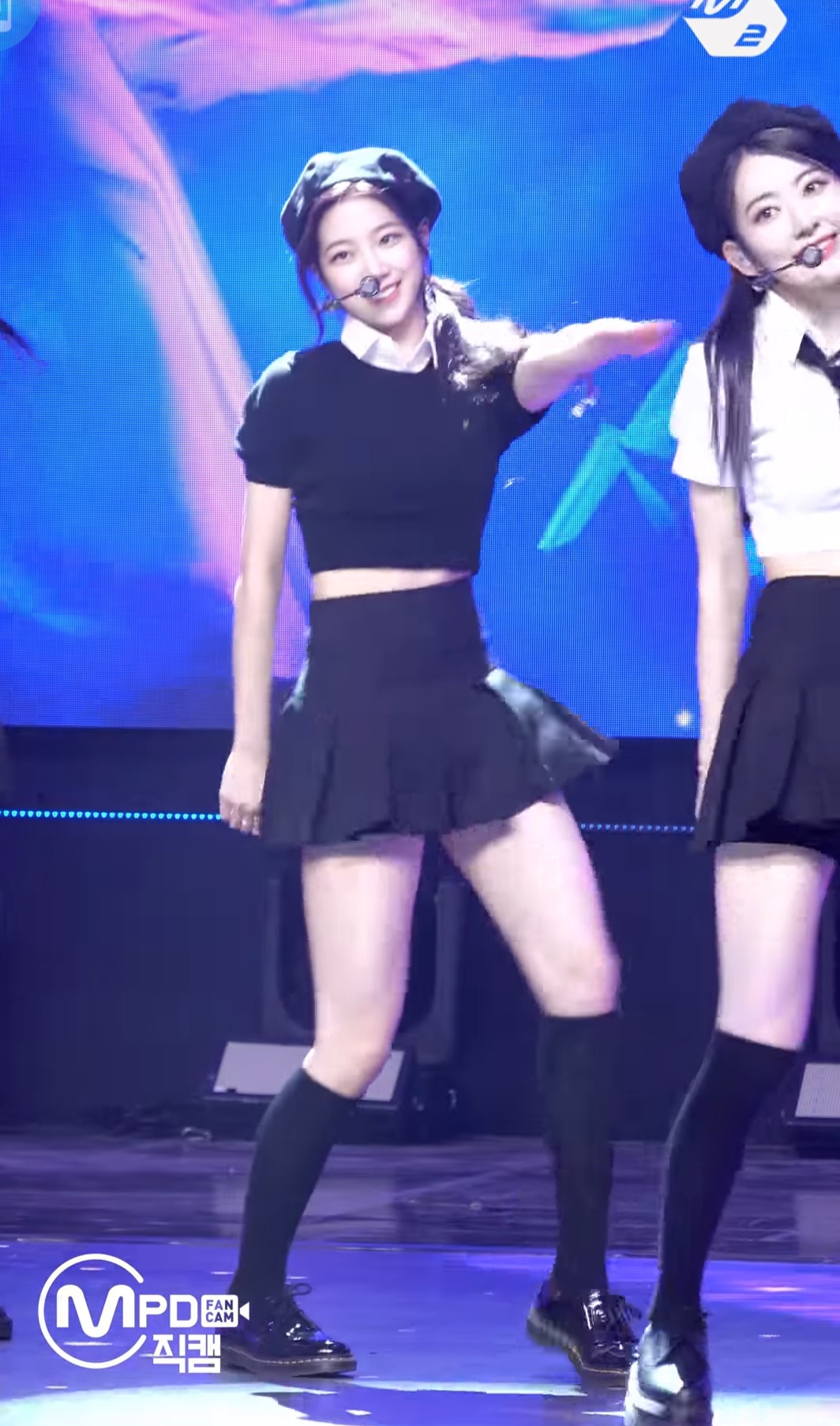 [잡담] 카즈하 이 날 머리 흑발이야?? | 인스티즈