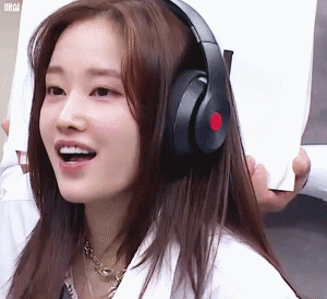 [잡담] 뉴진스 민지 코랑 입술 라인이 이분이랑 너무 닮은거같아 | 인스티즈