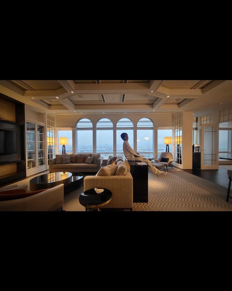 [잡담] 방탄 정제이홉 인스타…돈냄새 난다… | 인스티즈