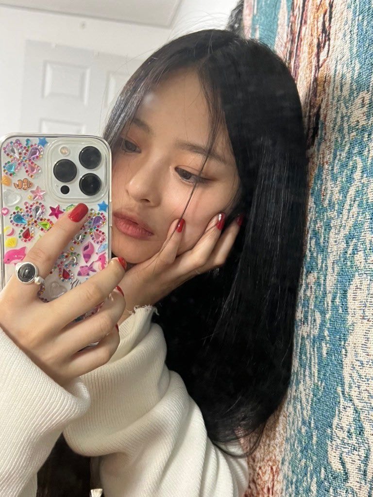 [잡담] 벌써 포카 반포자이 각인 포닝앱에 올라온 뉴진스 하니 | 인스티즈