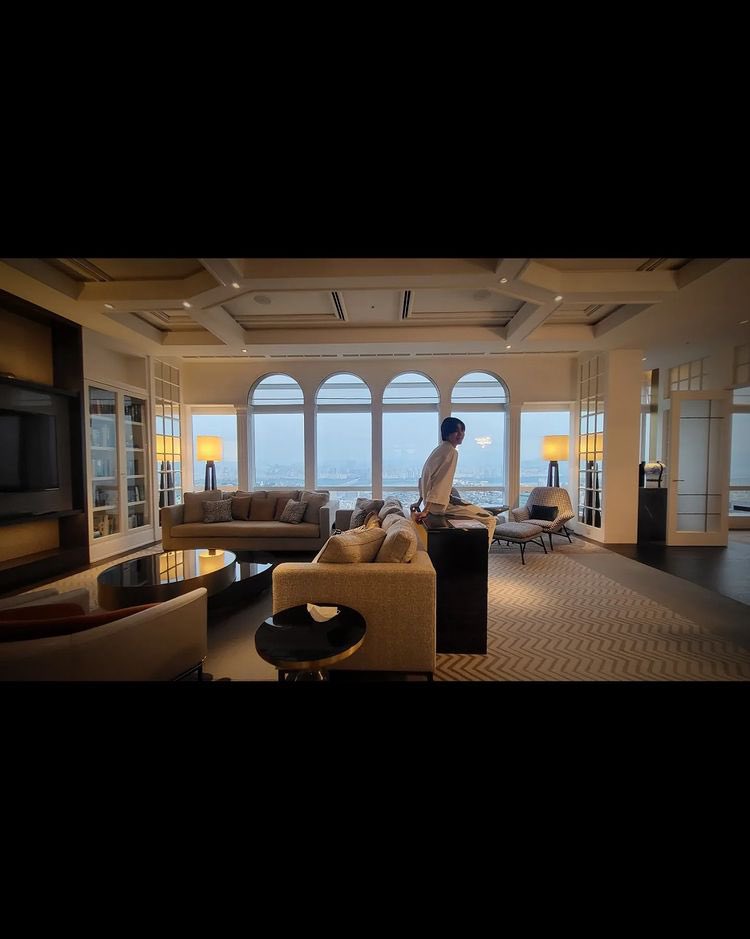 [잡담] 방탄 정제이홉 인스타…돈냄새 난다… | 인스티즈