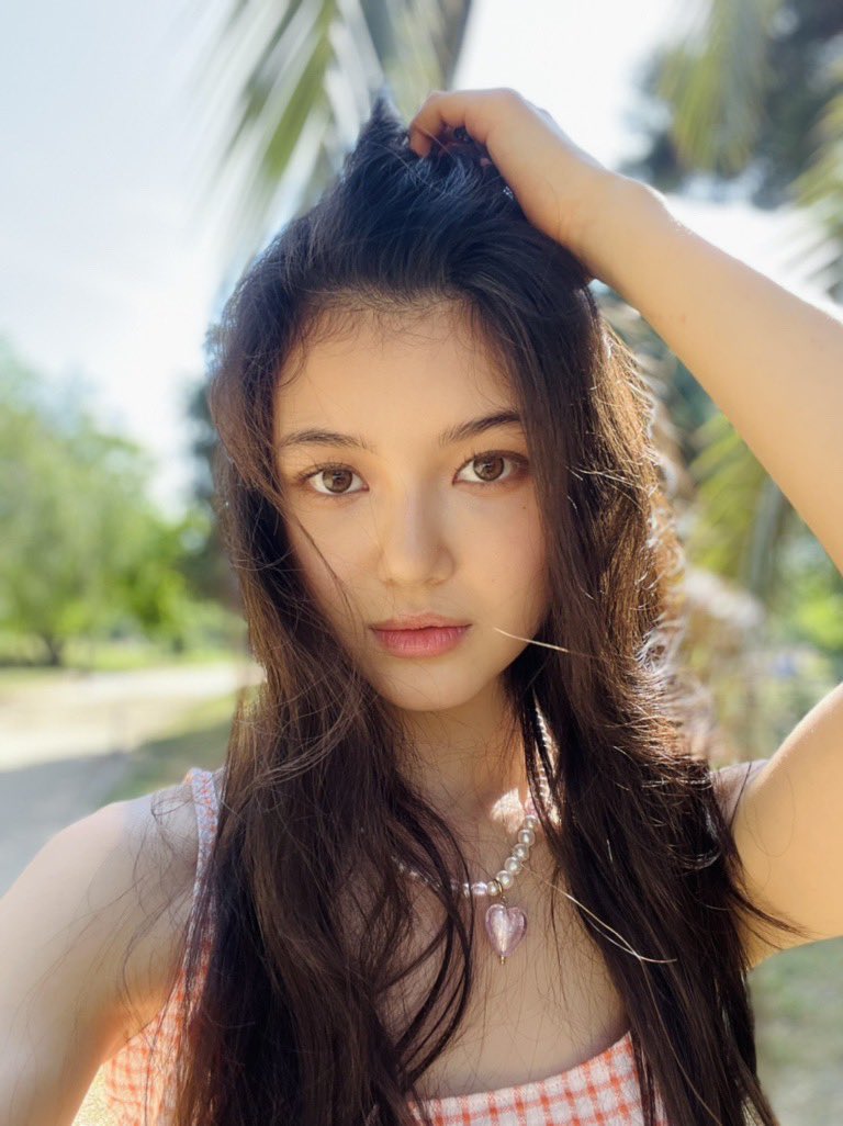 [잡담] 뉴진스 다니엘 갓기주제에 핫한것 좀 봐 | 인스티즈