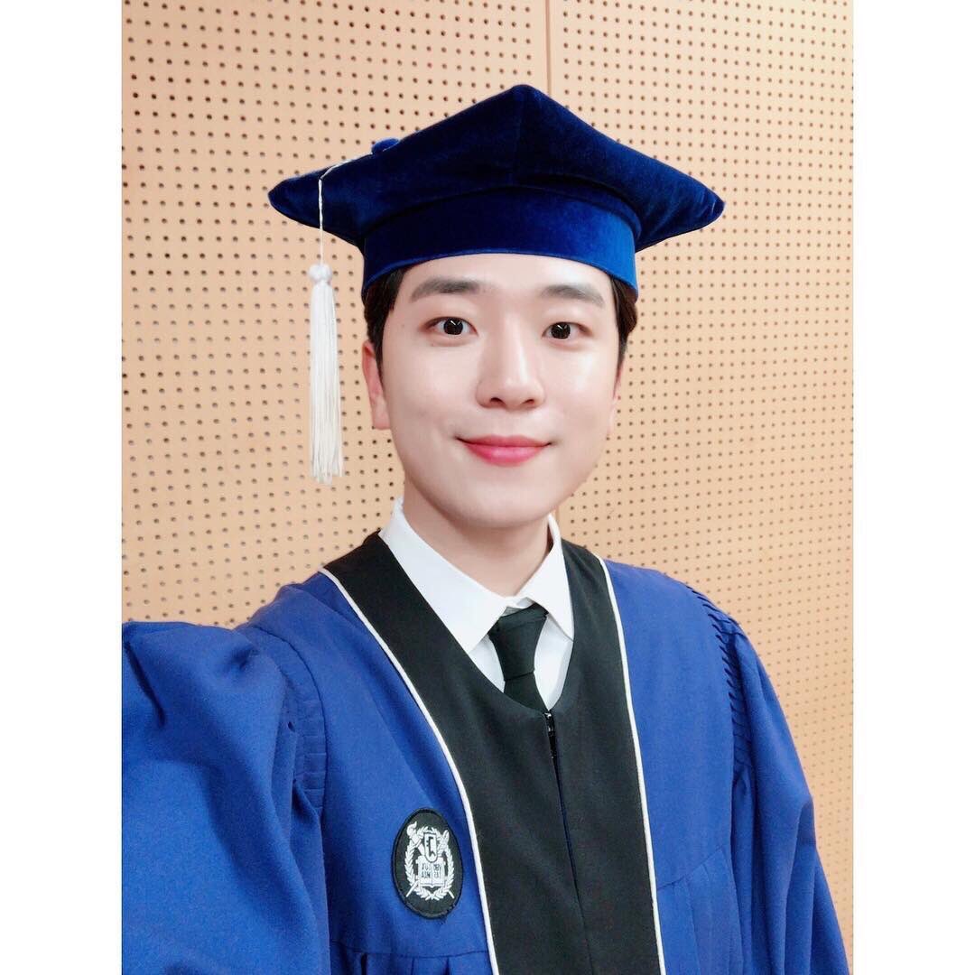 [잡담] 얘들아 이왕 이렇게된거 고우림 얼굴이나 한번씩 보고 가... | 인스티즈