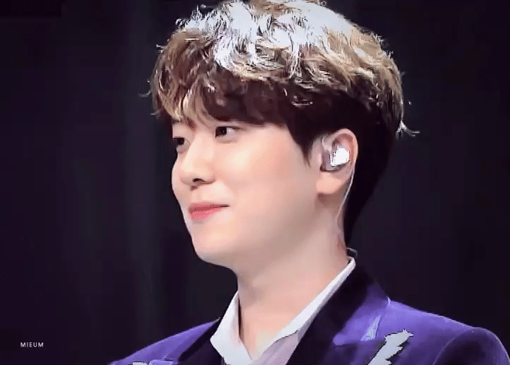 [잡담] 얘들아 이왕 이렇게된거 고우림 얼굴이나 한번씩 보고 가... | 인스티즈