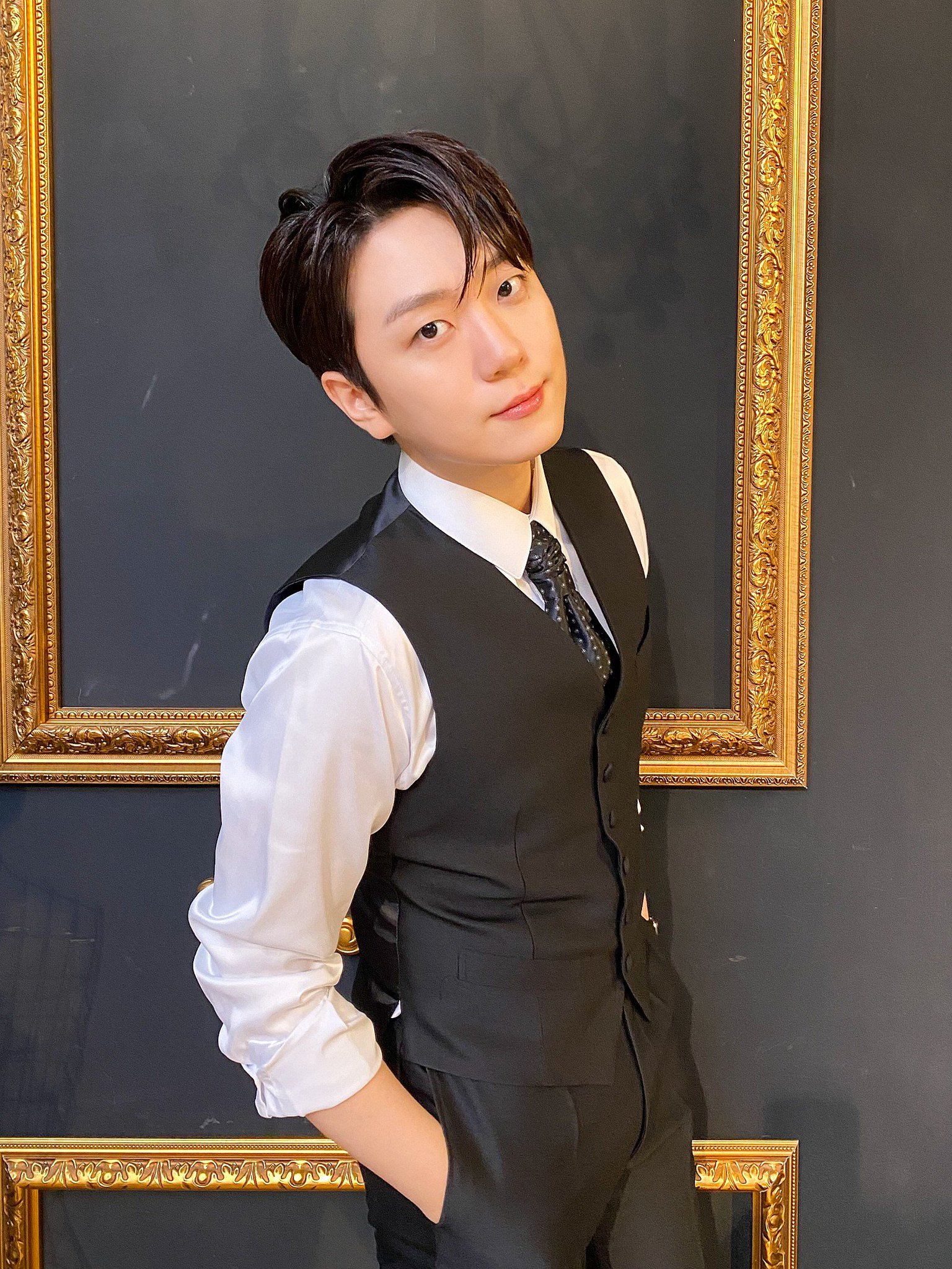 [잡담] 이때싶 올리는 성악계에 뺏겼다 반 쯤 돌려받은 고우림 | 인스티즈