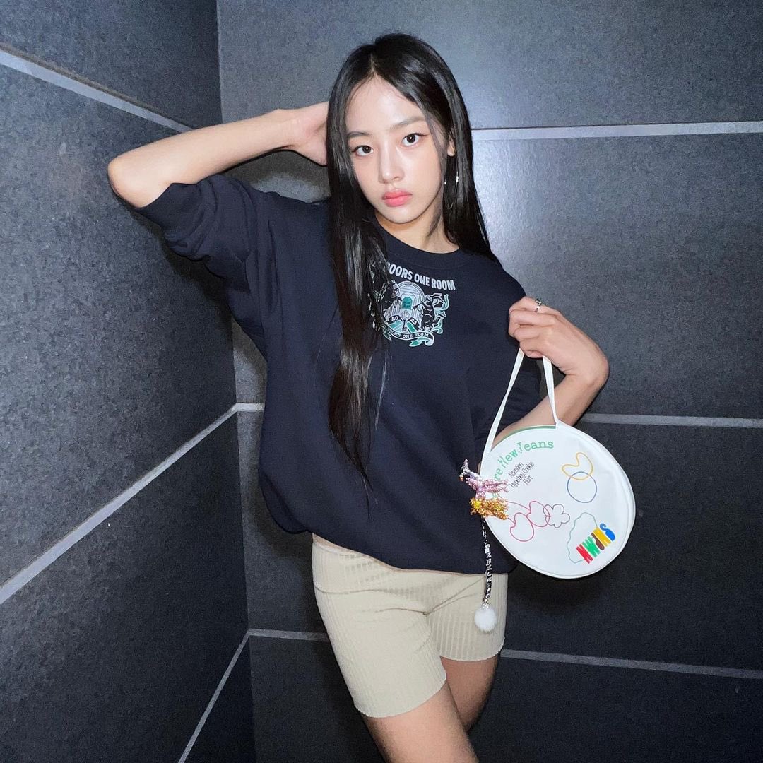 [잡담] 민희진 인스타에 올라온 뉴진스 멤버들 가방 착샷 | 인스티즈