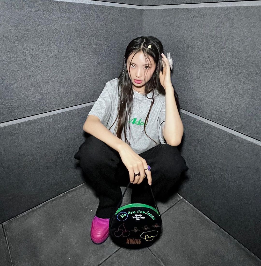 [잡담] 민희진 인스타에 올라온 뉴진스 멤버들 가방 착샷 | 인스티즈