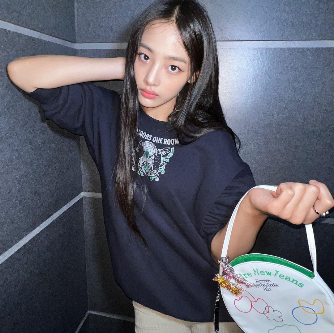 [잡담] 민희진 인스타에 올라온 뉴진스 멤버들 가방 착샷 | 인스티즈