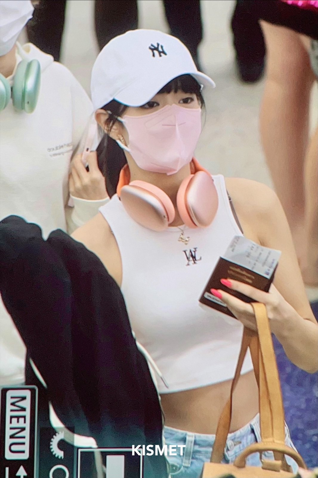 [잡담] 최근 공항 민니 힙하다 | 인스티즈