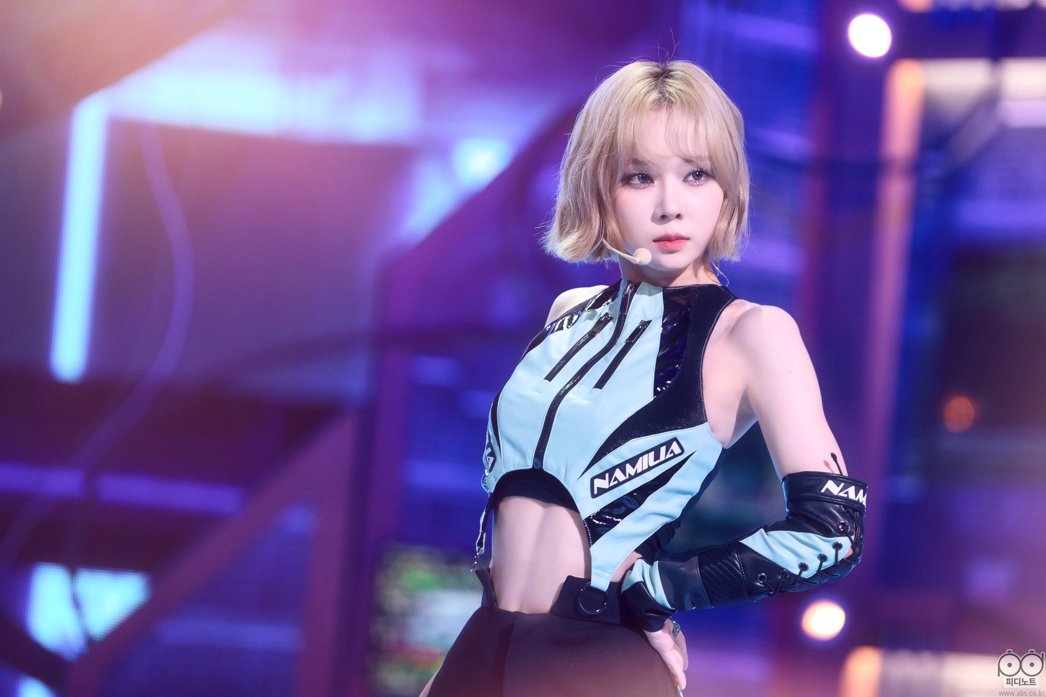 [잡담] 에스파 사녹 후기중에 자꾸 윈터 복근이랑 눈 마주친다는거 있었는뎈ㅋㅋㅋㅋㅋㅋㅋ | 인스티즈