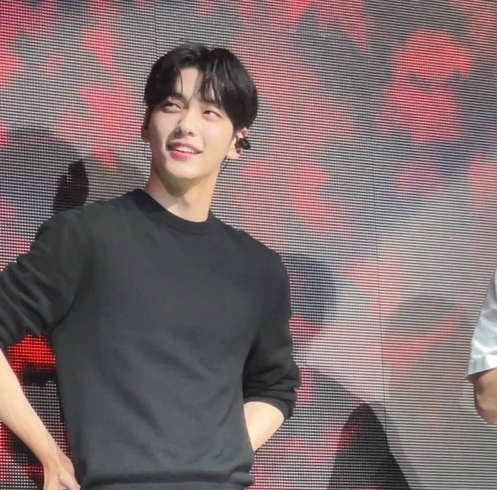 [잡담] 투바투 수빈 요즘 젤 잘생겼어... | 인스티즈