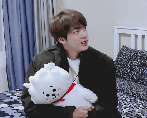 [잡담] 방탄 제이홉 아플 때 진이 자기 애착인형 두고 가ㅠㅠㅠ | 인스티즈