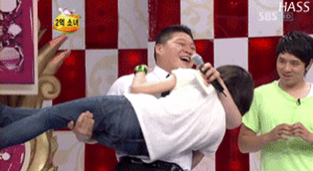 [잡담] 강호동이 공주님 안기한 남돌들 | 인스티즈