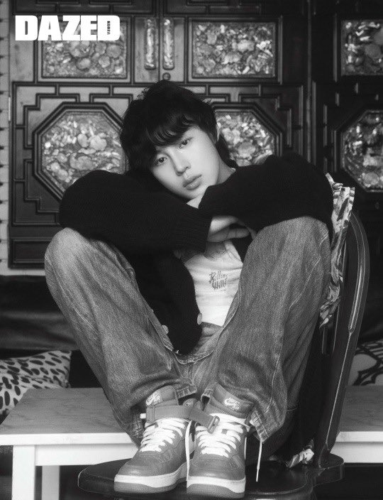 [잡담] 화보 찍을 때 마다 건조해지는 내 본진 볼 사람 | 인스티즈