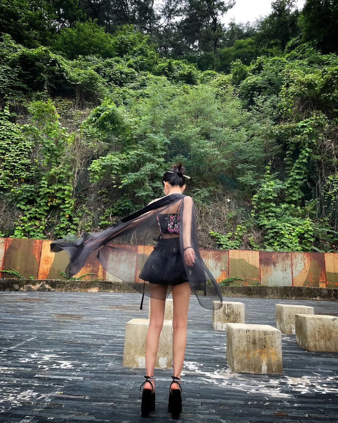 [잡담] 소연이 쉑쉑버거 광고때 입은 한복 너무 예쁘다 | 인스티즈