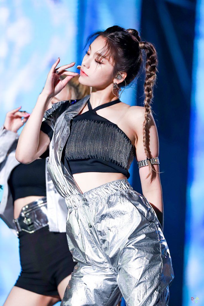 [잡담] 카리나 예지 둘 다 진짜 게임캐릭터 같애… | 인스티즈