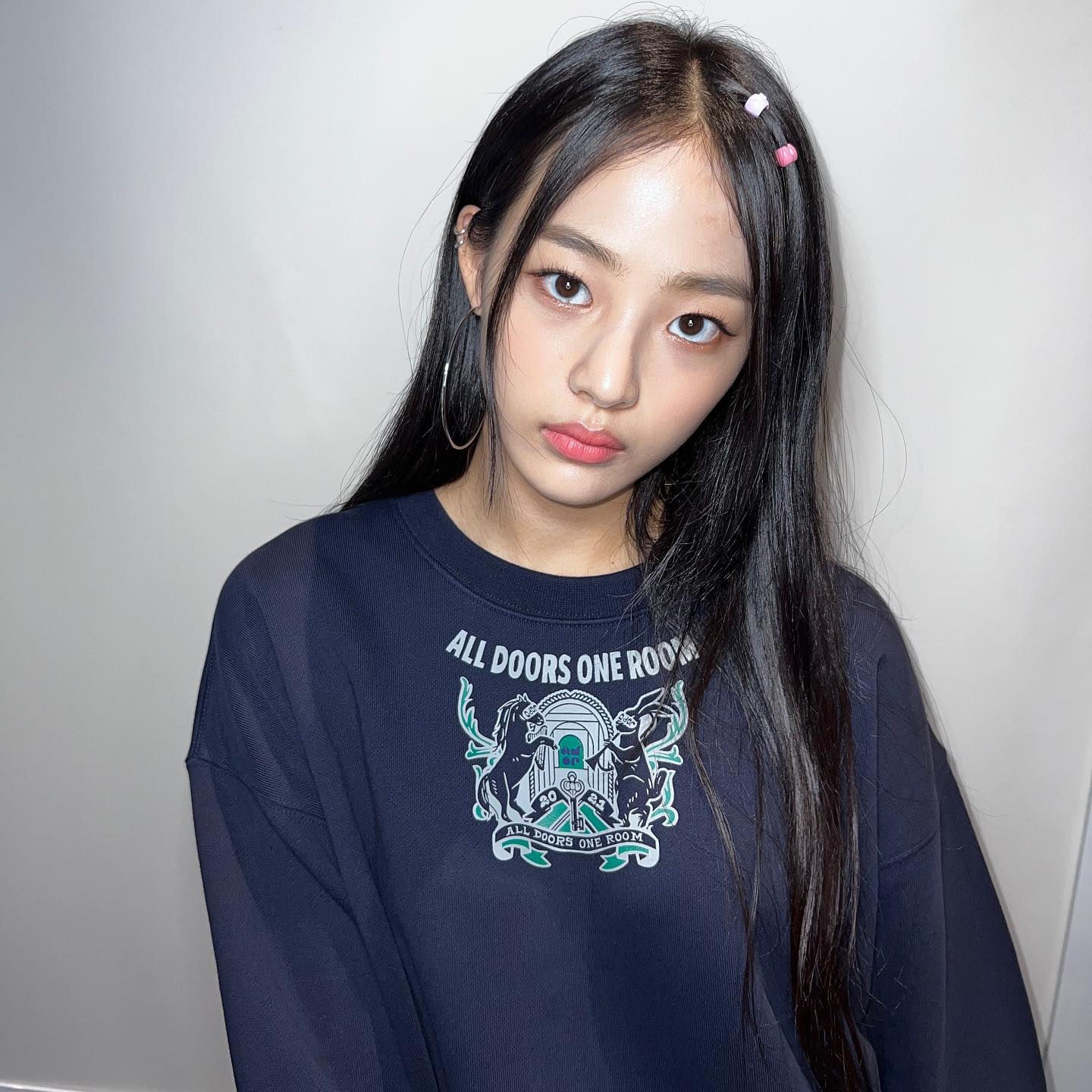 [잡담] 뉴진스 민지 왤케 잘생겼지(?) | 인스티즈