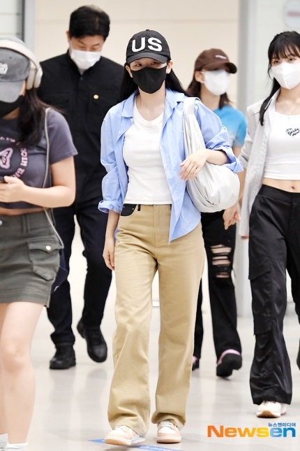 [잡담] 슬기 나이키 이 신발 제품명 아는 사람 ❓ | 인스티즈