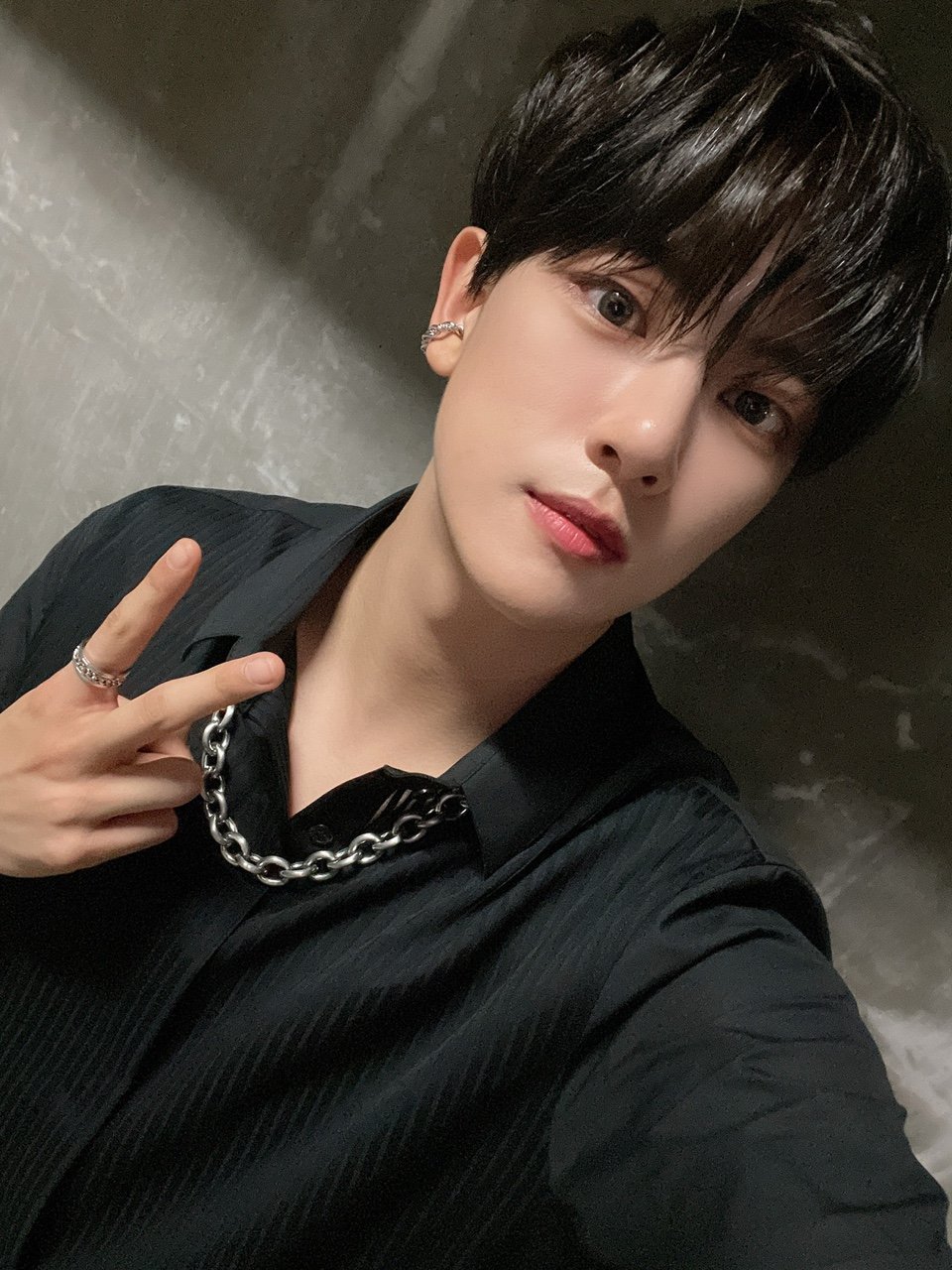 [잡담] 김지범 얼굴자랑 | 인스티즈