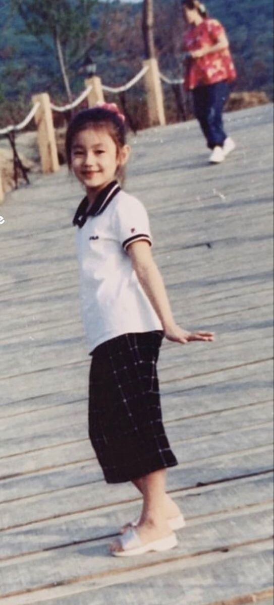 [잡담] 미연 애기 때 사진인데 | 인스티즈