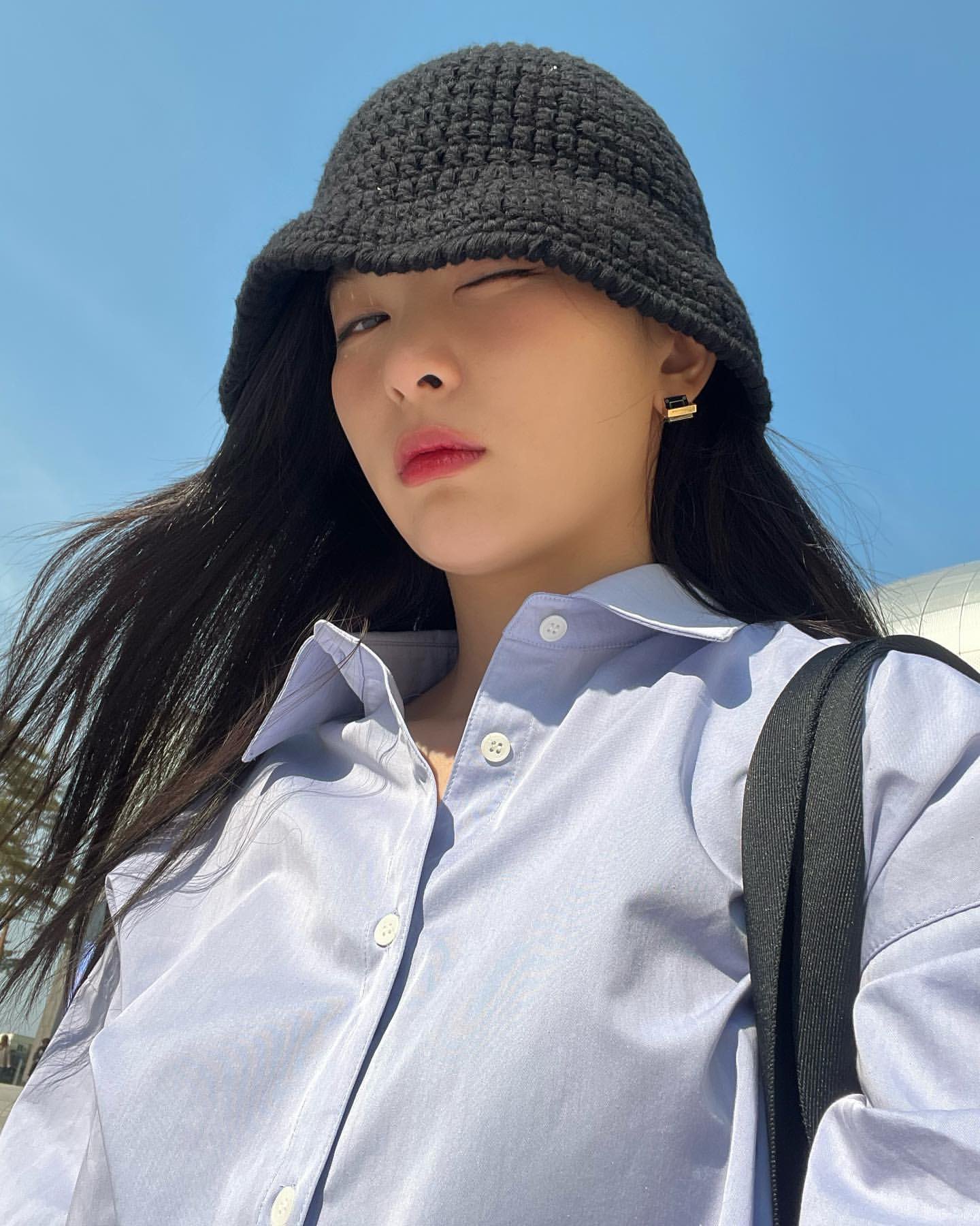 [잡담] 이런 버킷햇 그라운드에서 쓰면 시야방해됨? | 인스티즈