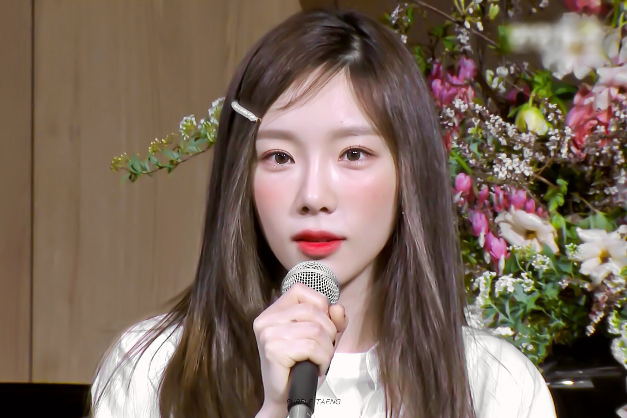 [잡담] 미친 태연이 머리에 삔이야 이거????? | 인스티즈