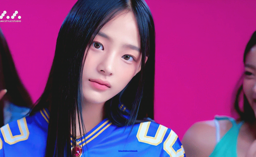 [잡담] 이렇게 생겼으면서 169cm요? 왜요? 제가 갓기한테 미친사람으로 보이나요 | 인스티즈