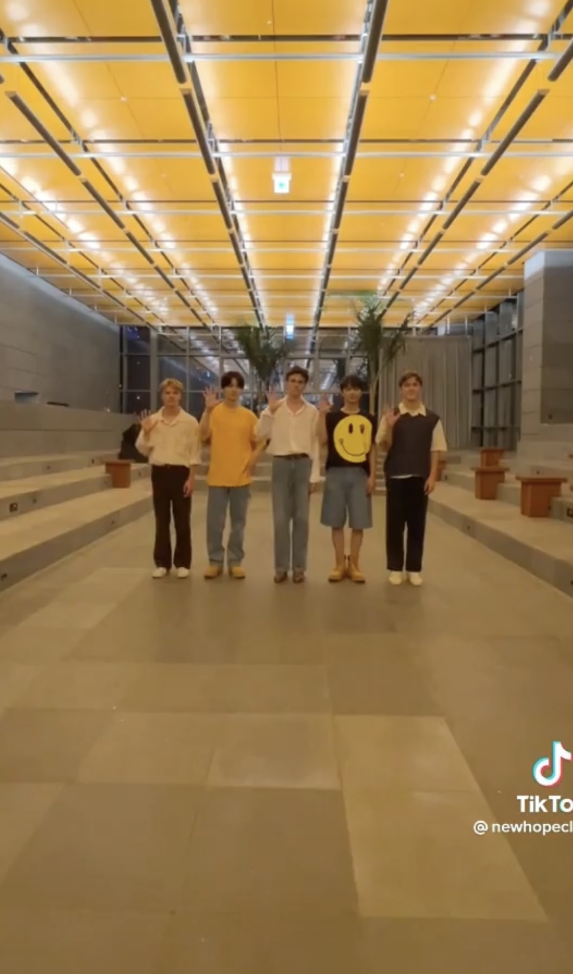 [잡담] 내한 와서 이렇게 알차게 스케줄 하는 가수 누구야 | 인스티즈