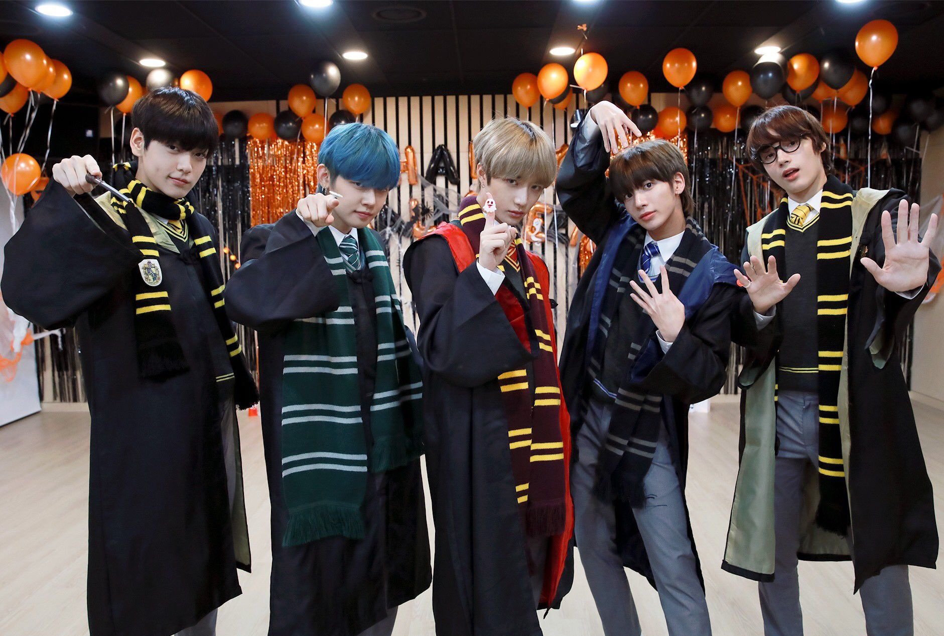 [잡담] 야 그러고보니 투바투들아 두달 뒤 할로윈임 할로윈!!!!! | 인스티즈