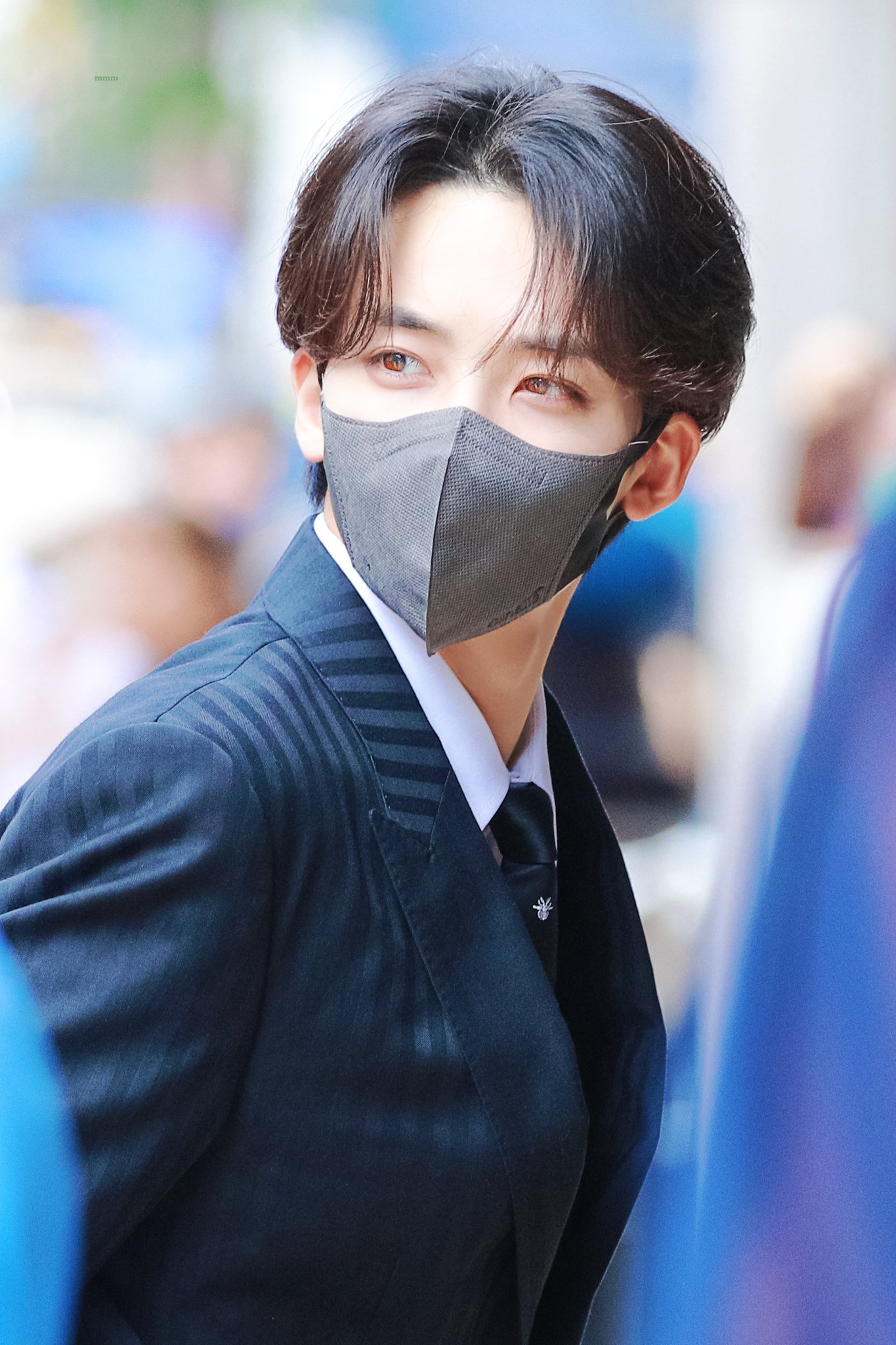 [잡담] 갈색 눈 아이돌 사진 좀 주라 | 인스티즈