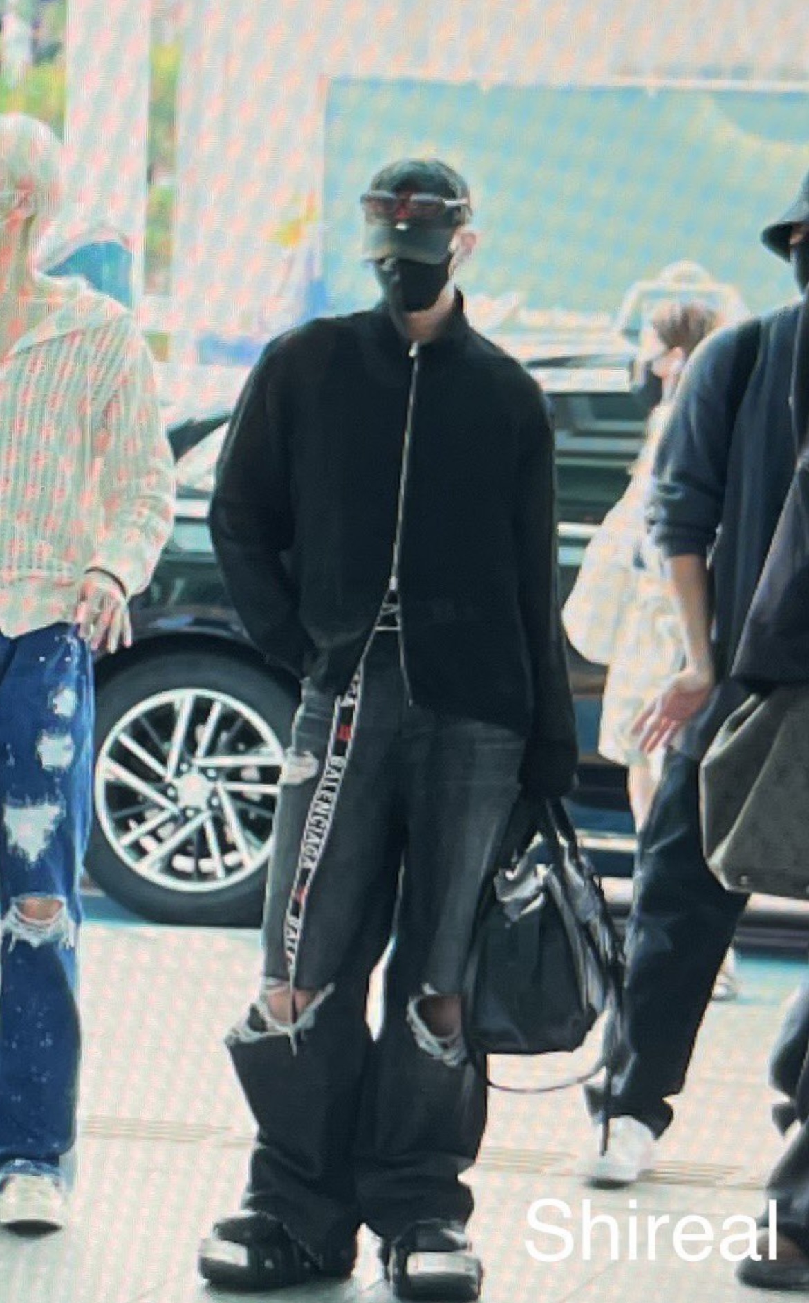 [잡담] 호시 안그래도 비율 좋은데 사복까지 잘 입으니까 개좋다 | 인스티즈