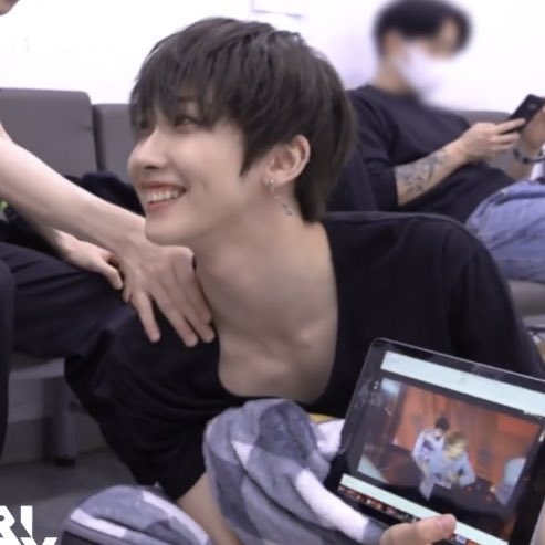 [잡담] 현재는아름다워 미래랑 베리베리 호영이 남매인데 이남매 진짜 이상적인 남매임 | 인스티즈