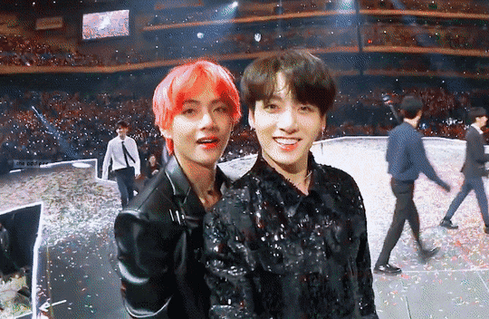 [잡담] 빅히트가 끝까지 데뷔 불안하게 했던 애/방시혁이 이름 몰랐던 애/저렇게 끼가 없어서 데뷔하겠냐는 말 들은 애 | 인스티즈