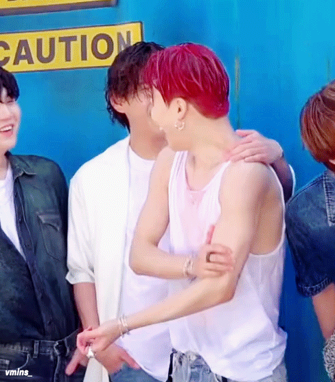 [잡담] 방탄 지민 그냥 민소매를 입었을 뿐인데 | 인스티즈