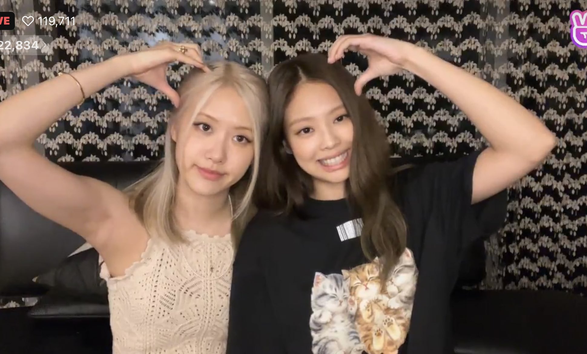 [잡담] 로제와 제니의 옆통수하트(?) | 인스티즈