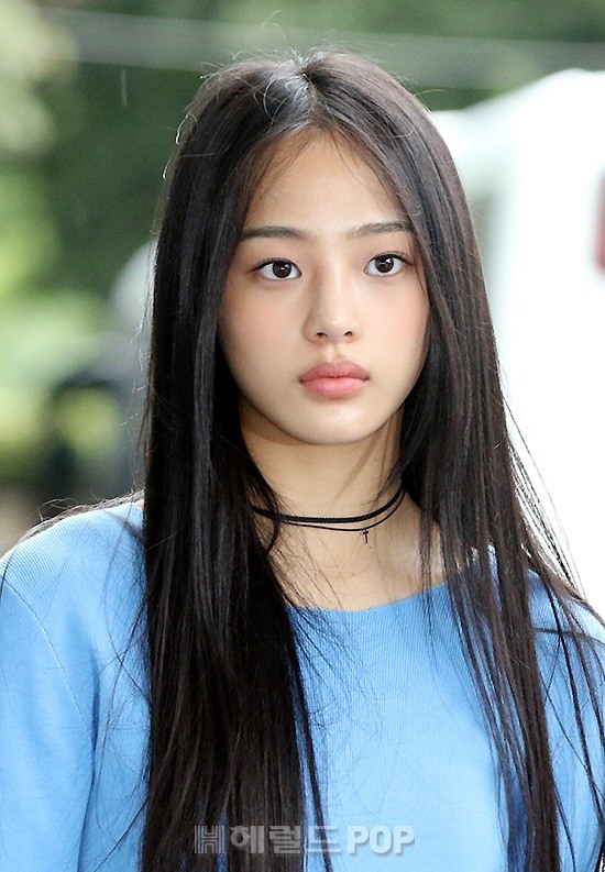 [잡담] 뉴진스 민지 ㄹㅇ 아기줄리엣 그자체임..... | 인스티즈