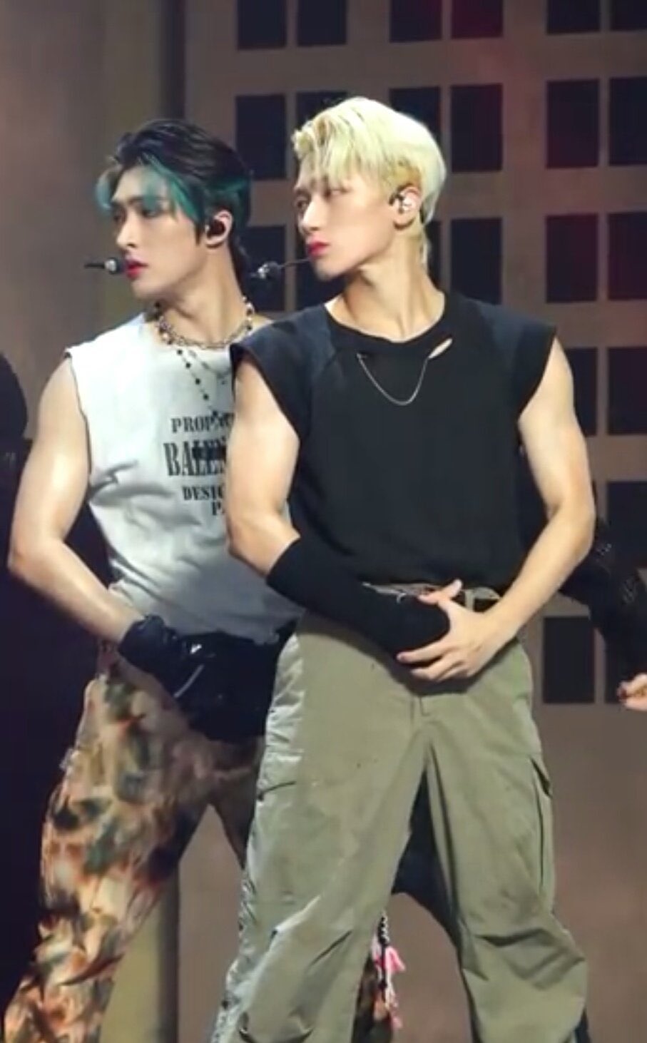 [잡담] 에이티즈 몇 년전이랑 비교해보니까 너무 잘 컸따.. | 인스티즈