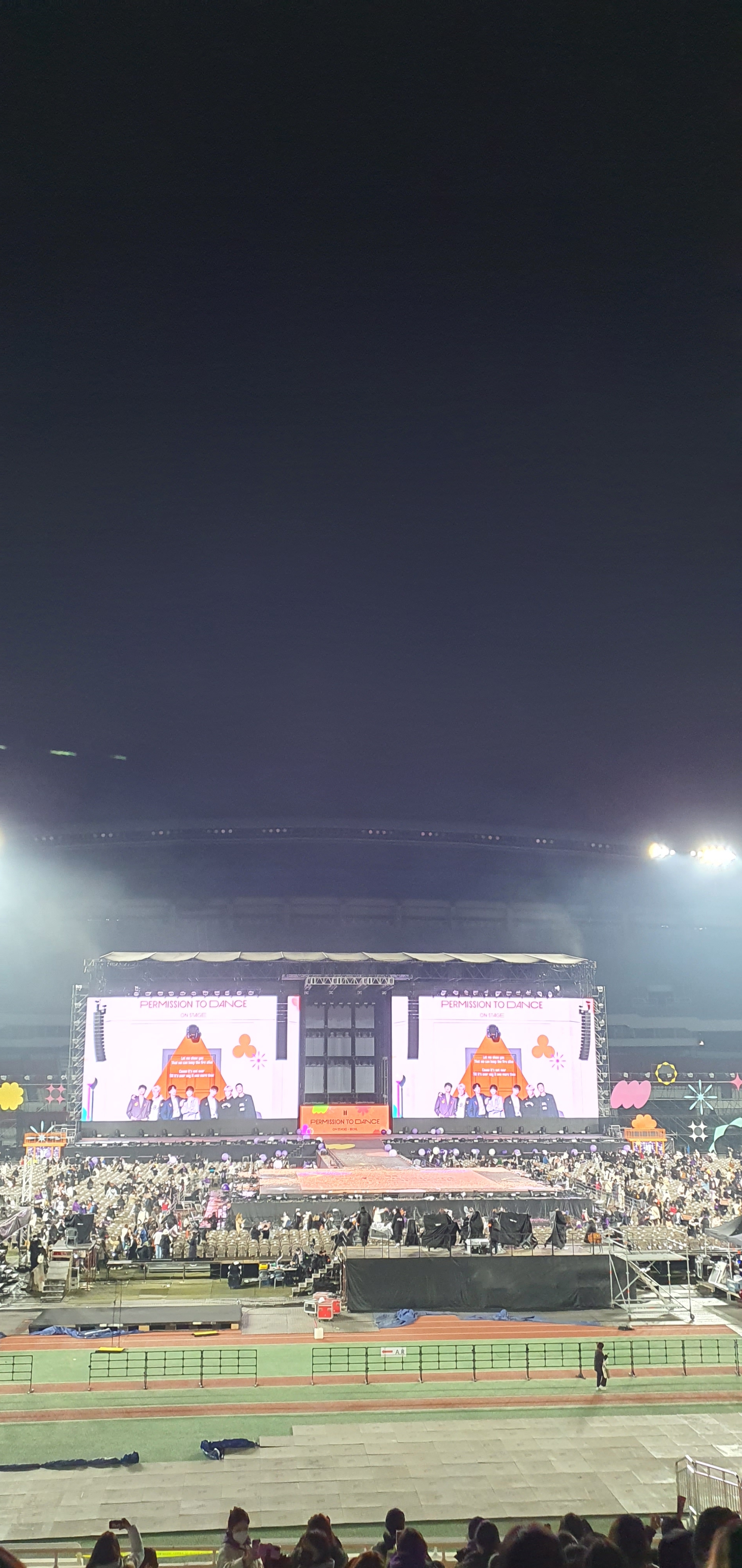 [잡담] 뭐야 시야 공유중이야? 2층이랑 그라 | 인스티즈