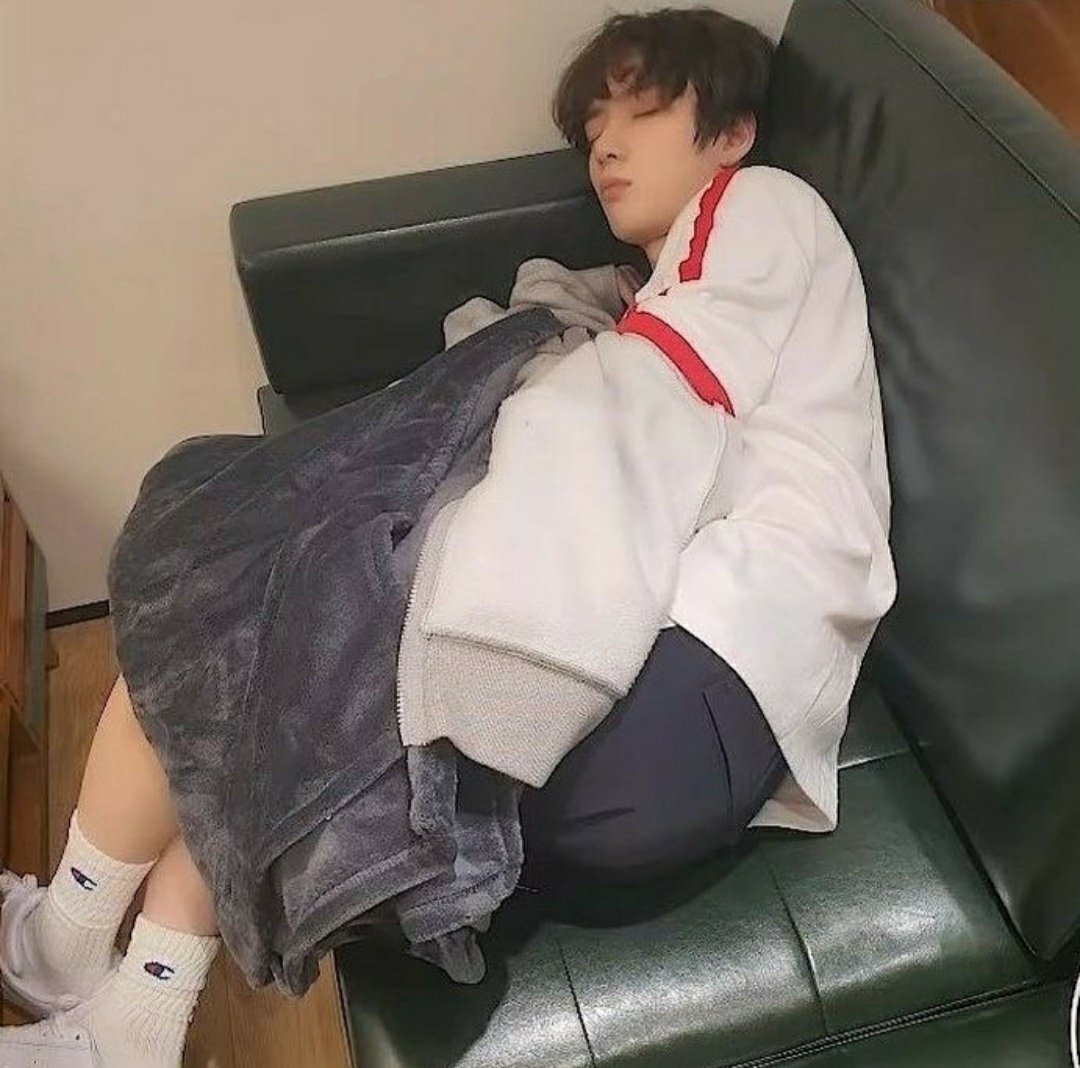 [잡담] 투바투 이 담요는 정보 없나ㅠㅠ?? | 인스티즈