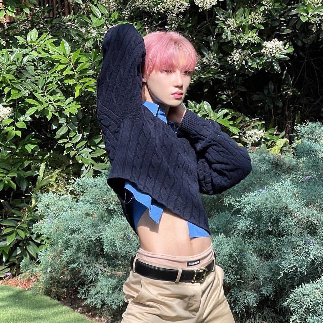 [잡담] 더보이즈 허리 얇은 멤버들 많다 | 인스티즈