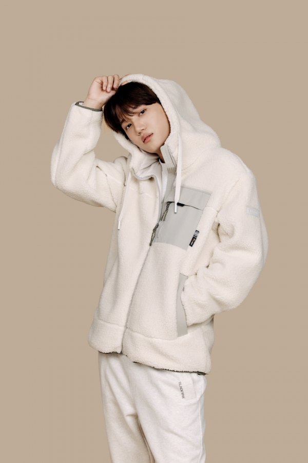 [잡담] 블랙야크 아이유 x 카이 새로운 사진 떴다 !!!! ㅋㅋㅋㅋㅋㅋ | 인스티즈