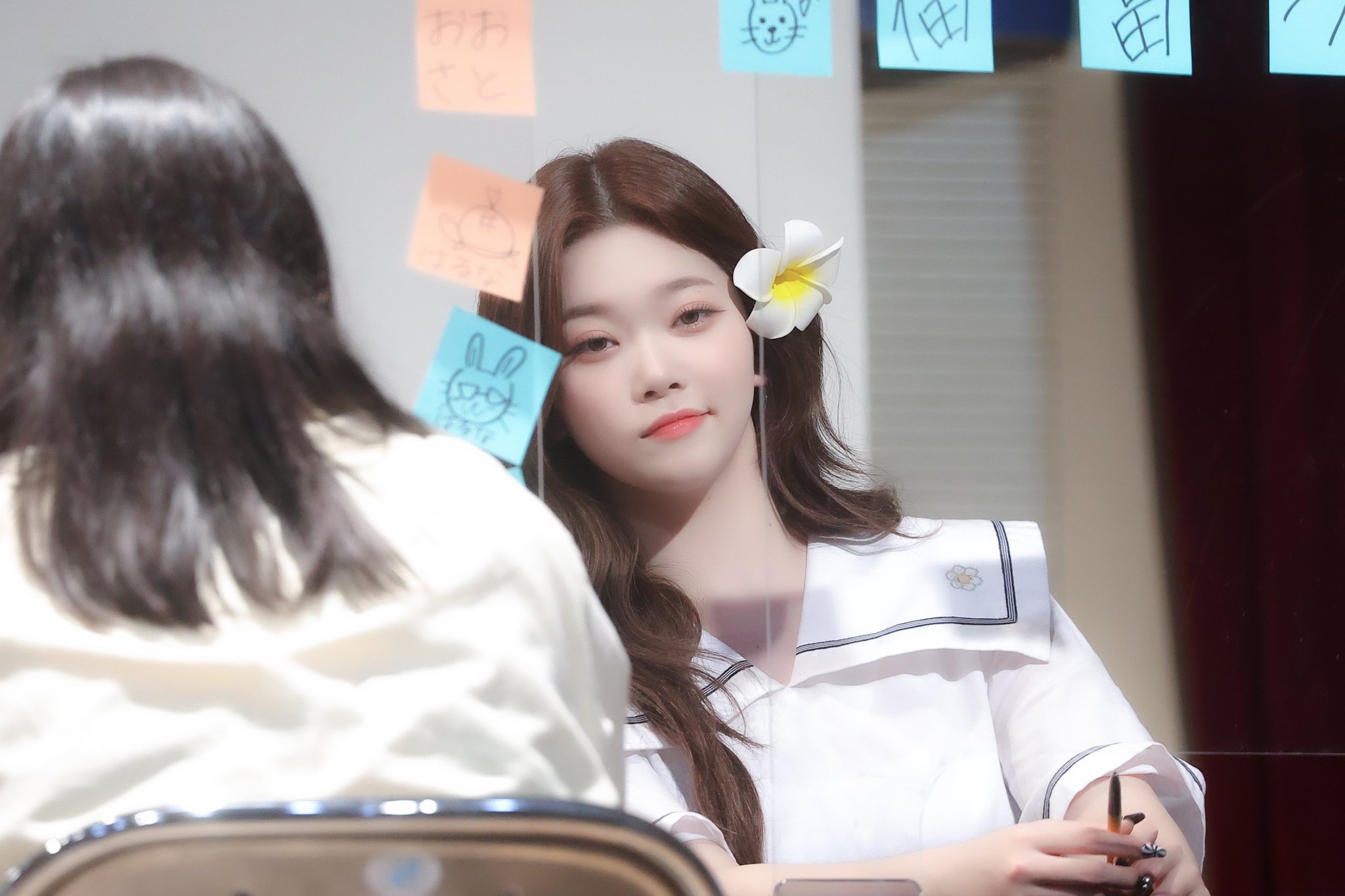 [잡담] 다른 멤버 찍다가 츠키한테 걸렸대 | 인스티즈