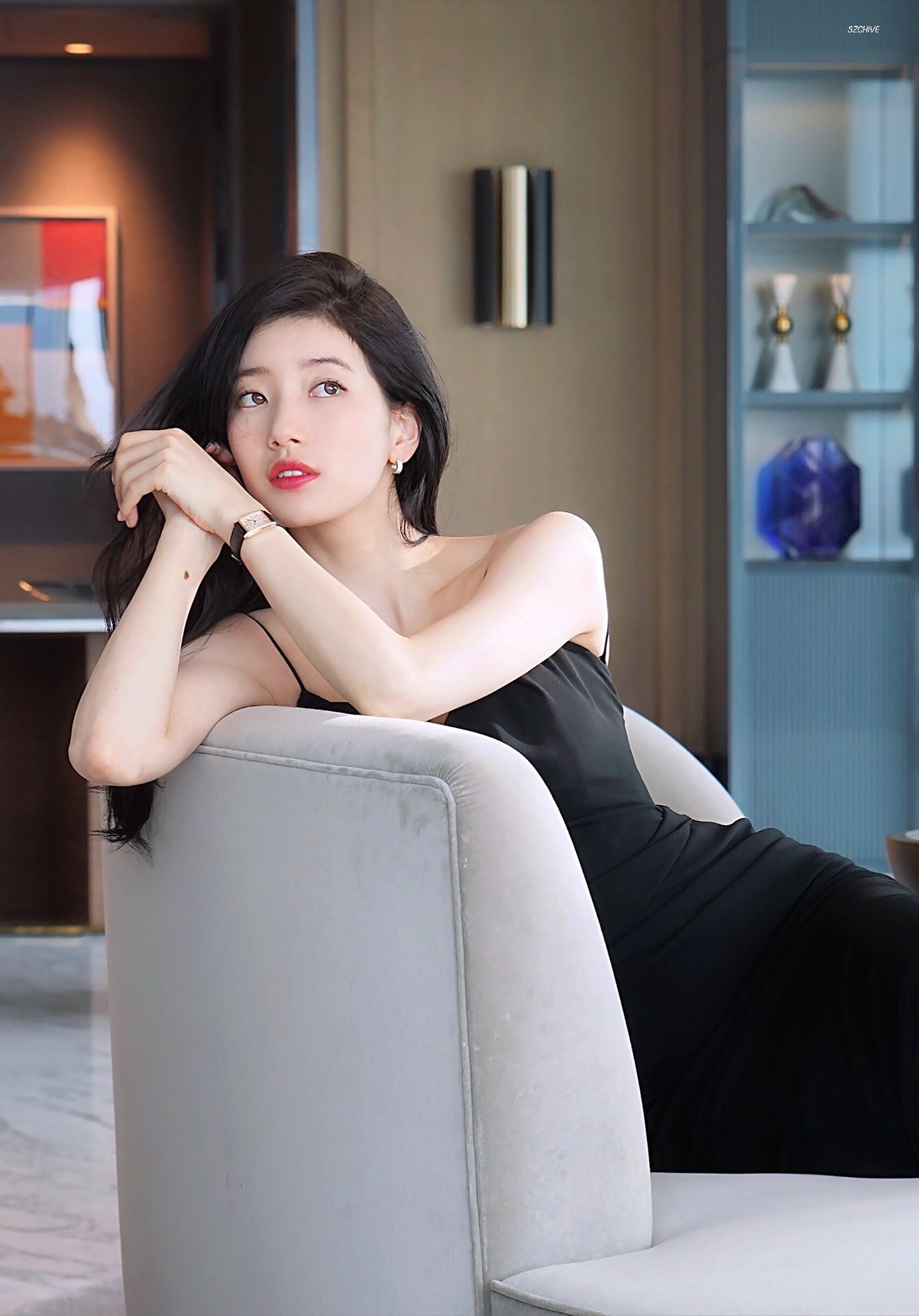 [잡담] 수지 론진 이 짤 미친거아니냐고... | 인스티즈