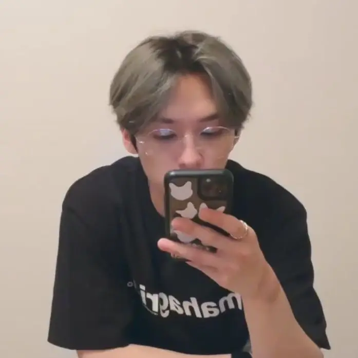 [잡담] 이 남돌 이름이 뭐지?? | 인스티즈