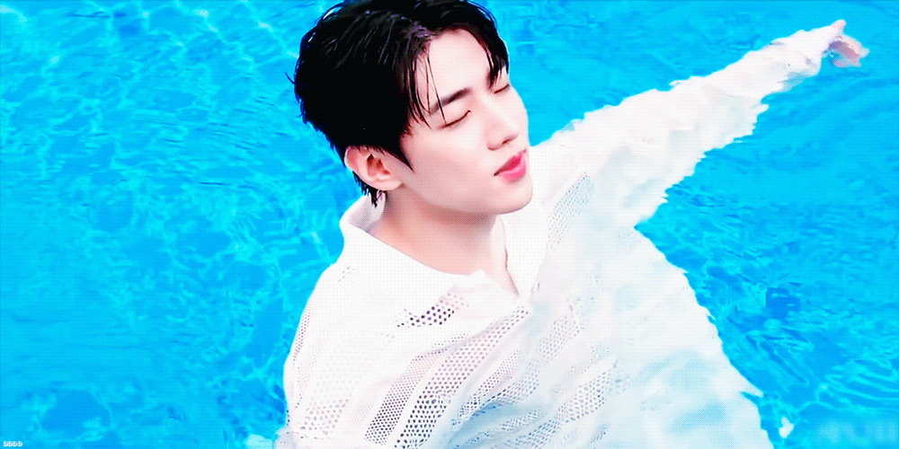 [잡담] 어제 오늘 뜬 사진이 이렇게 달라도 되는거임? (ㅈㅇ재찬) | 인스티즈