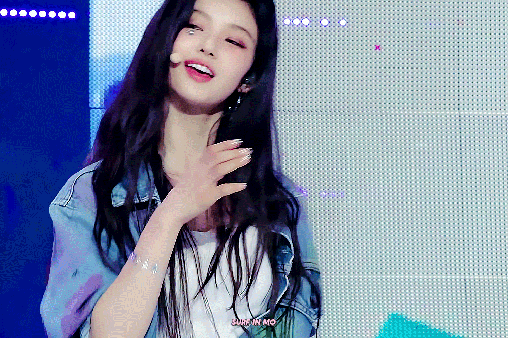 [잡담] 뉴진스 다니엘 미쳤는데?? 이게 어떻게 고2.... | 인스티즈