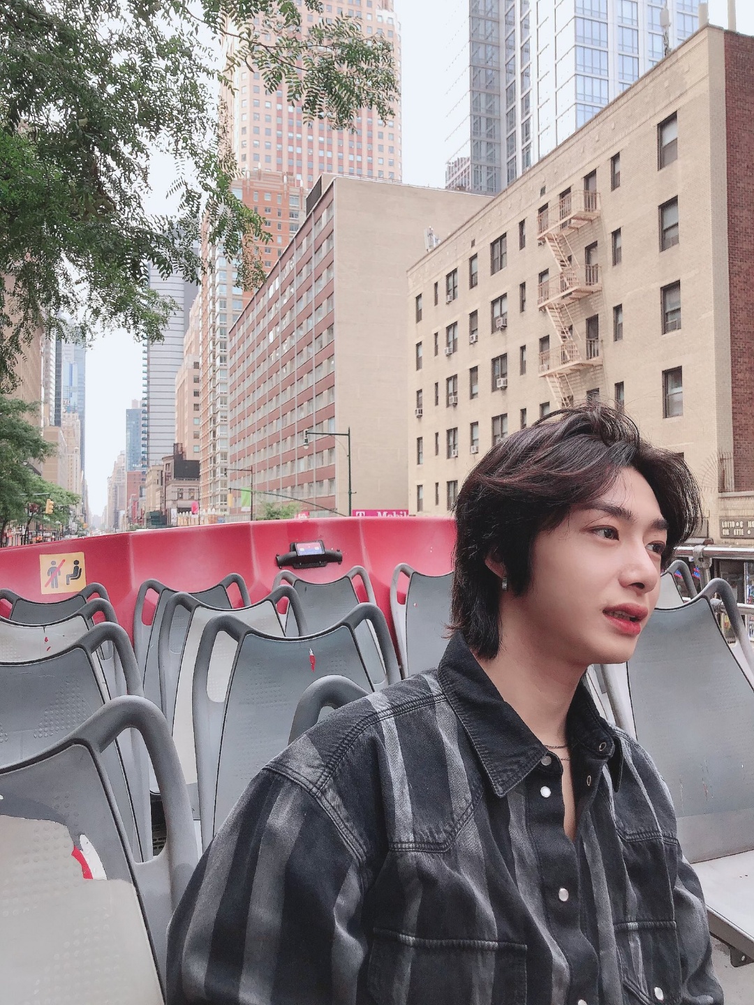 [잡담] 근데 형원이는 화이트보다 블랙이 더 잘 어울리는 편 | 인스티즈