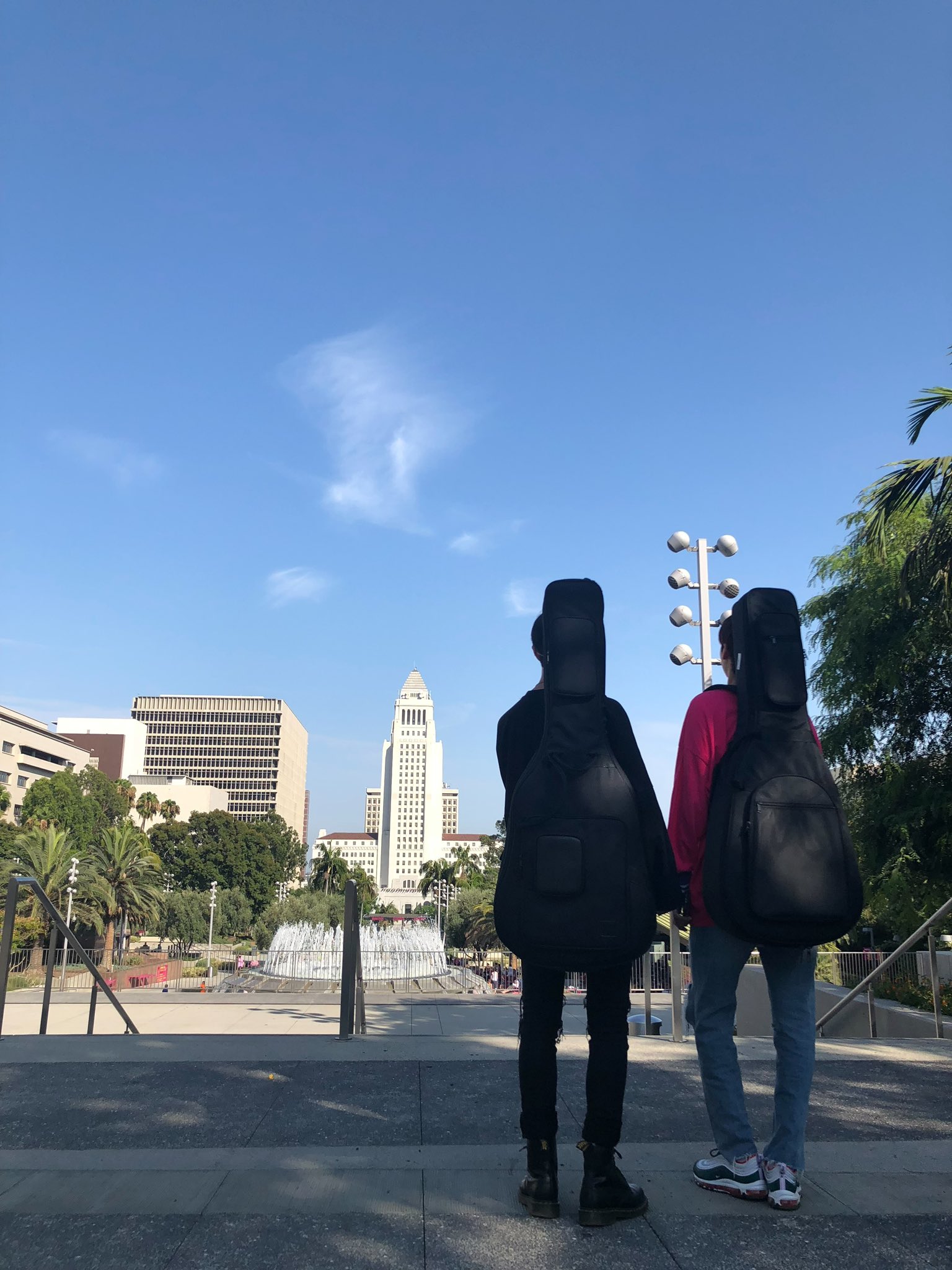 [잡담] 우씨 범규가 휴닝이 생일이라고 올려준 사진... 나 또 울리네 | 인스티즈