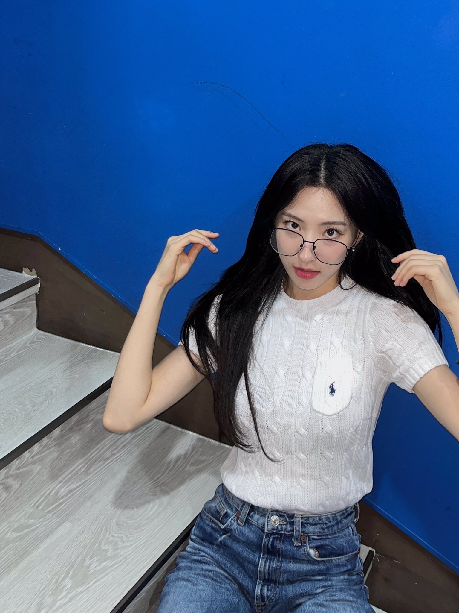 [잡담] 이렇게 잘생겨도 되는 거임? 여돌도? | 인스티즈