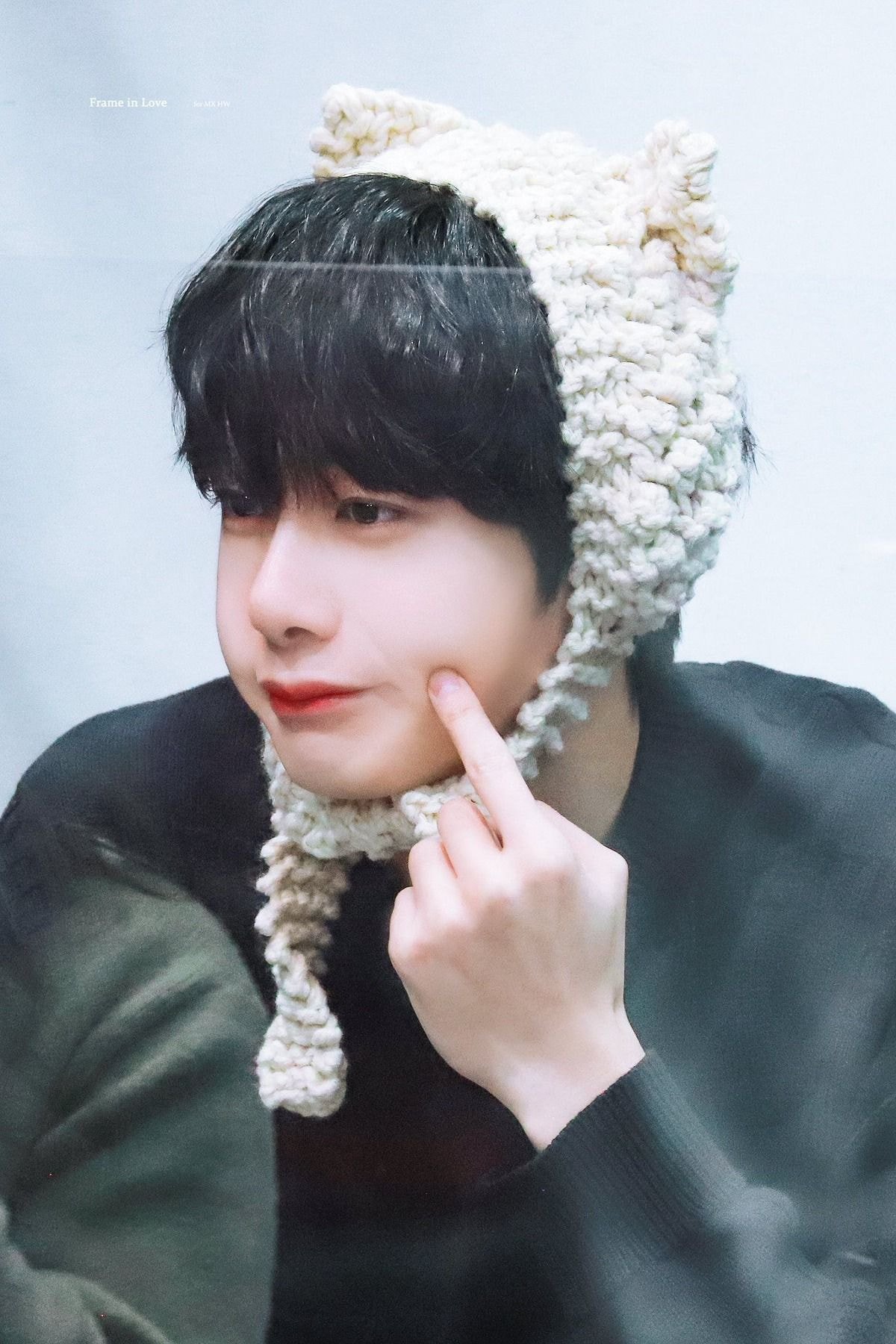 [잡담] 형원 근데 본인은 진짜 볼 살 많아서 고민함 | 인스티즈